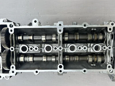 VAUXHALL INSIGNIA MK1 ASTRA  2.0 CDTI A20DTH ROCKER COVER AND CAMSHAFTS 55574600 - Image 1 of 3