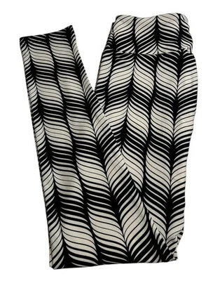 LuLaRoe Leggings OS One Size BLACK White TRIBAL Ethnic FEATHER Abstract Stretch - Image 1 of 4