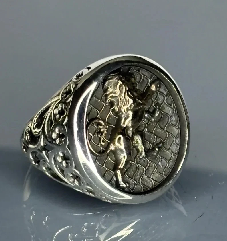 Handcrafted Sterling Silver Lion Ring: Medieval Style Men's Jewelry - Image 1 of 4