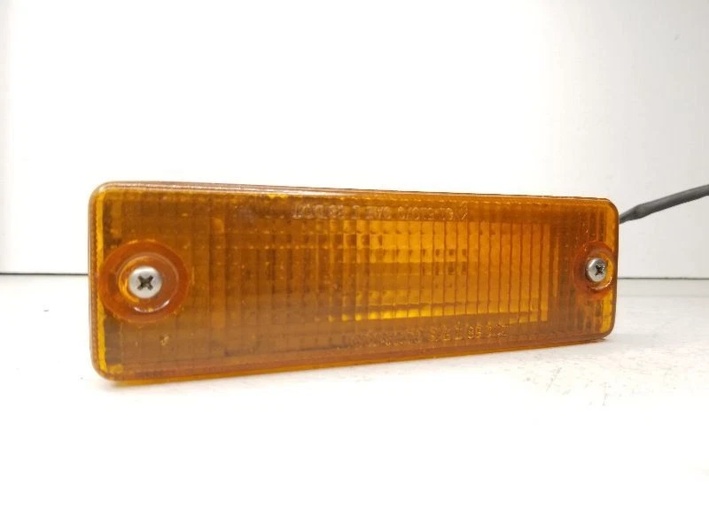 Luz de esquina/estacionamiento lámpara de estacionamiento señal de giro compatible con 88-93 FESTIVA 9800937 Foto 1 de 4