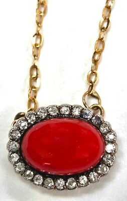 Colar pingente antigo oval de ouro 0,36 quilates com coral e diamantes - Imagem 1 de 4