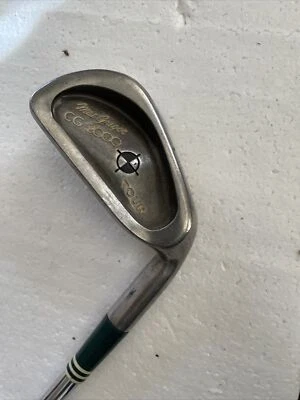 Macgregor CG 2000  R400 Regular Flex Steel Shaft 7 Iron - Image 1 of 4