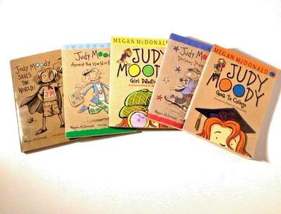 Judy Moody Lot of 5 Books by Megan McDonald Children’s Chapter Series PB - Image 1 of 4