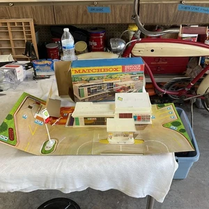 Matchbox MG-1 BP SERVICE STATION Vtg  - Picture 1 of 5