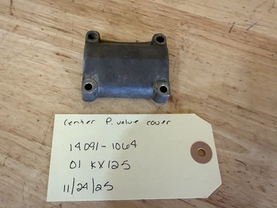 Cubierta de válvula de potencia central Kawasaki KX125 1999-2001 OEM 1491-1064 KX 125 #1013 Foto 1 de 2