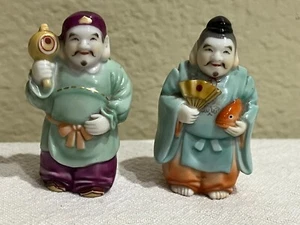 Vintage Asian People TOSHIKANE Salt Pepper Shakers ARITA Porcelain 2 1/2" Tall - Picture 1 of 10