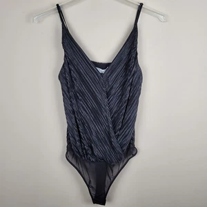 Body plisado negro ASTR The Label talla XS correas de espagueti envoltura sintética - Imagen 1 de 12