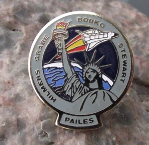 NASA STS-51-J Transbordador Espacial Atlantis Departamento de Defensa Lanzamiento Pin Insignia - Imagen 1 de 2