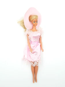 Mattel Barbie Blonde pinkes Kleid pinker Hut | klebrig | lose - Bild 1 von 13