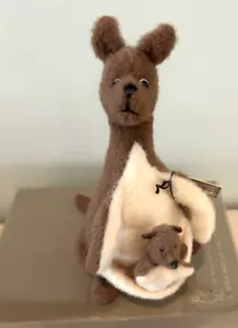 R John Wright - Kanga And Roo - Limited to 1000 - Picture 1 of 6