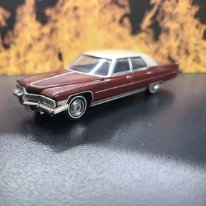 Cadillac 1973 sedán Deville Greenlight coche de lujo coleccionista escala 1/64 4 puertas - Imagen 1 de 10