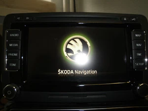 Skoda Columbus navigation system NAVI V17 West DAB+ 3T0035686N - Picture 1 of 3