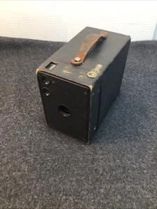Vintage Antique Eastman Kodak No. 2A Brownie Camera Model B - Photo 1/10