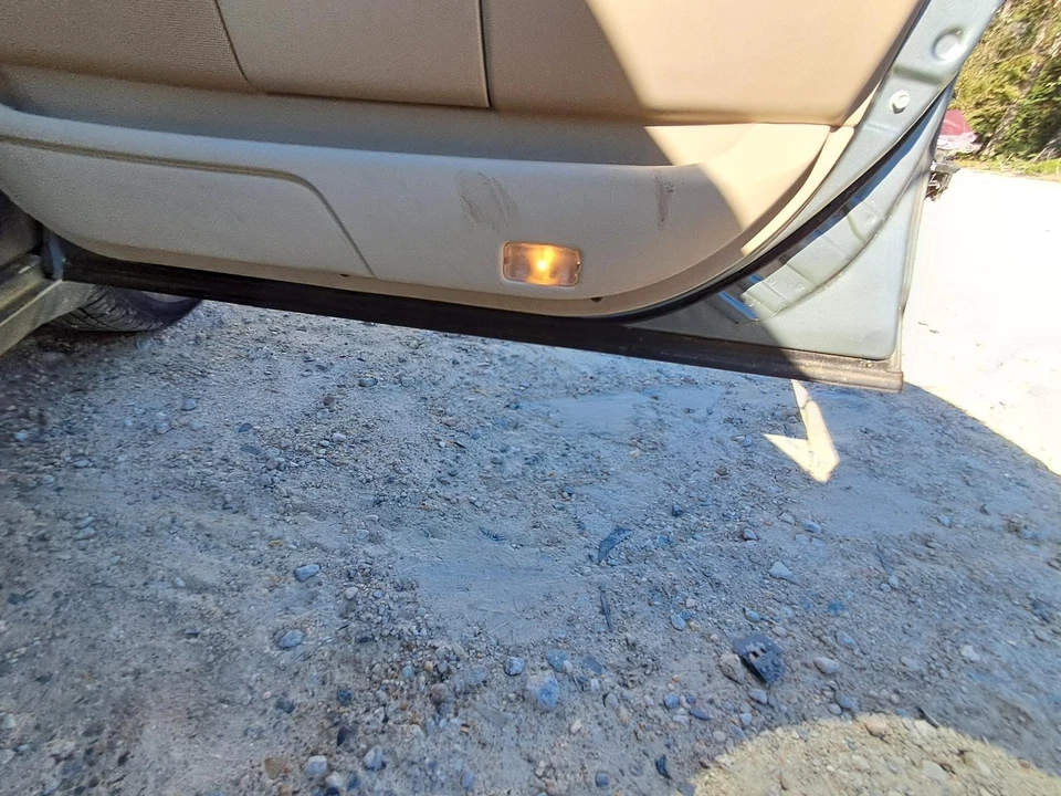 Used Front Right Door Interior Trim Panel fits: 2002 Toyota Avalon  Grade A Foto 1 de 4