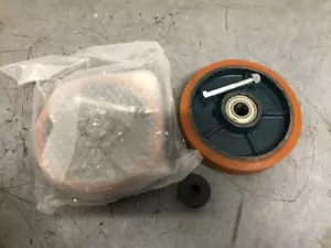 Pair of Heavy Duty Wheels 175 x 40 173063 4330-99-660-3805 - Picture 1 of 7