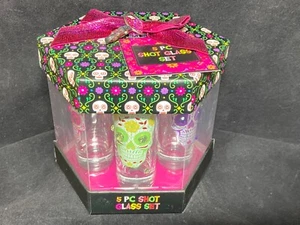 NWT~Halloween *Sugar Skulls~Set of 5 Colorful Bling + *Skull Charm - Picture 1 of 5