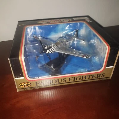 Motormax Famous Fighters P-47 Thunderbolt w/ Stand - Image 1 of 4