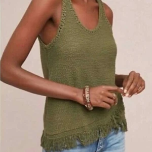 Anthropologie Akemi + Kin Green Fringed Sweater Tank Top Size XSmall EUC - Picture 1 of 9