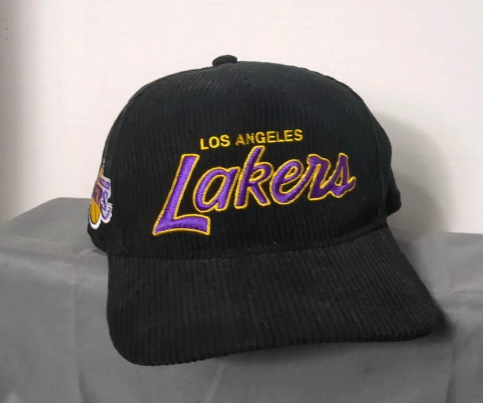 Gorra Los Angeles Lakers negra púrpura pana 47 con cordón Snapback Cap LA Foto 1 de 4