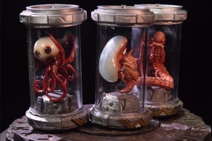 Alien:Earth Alien Creature 1/1 scale collectible painted resin model three - Bild 1 von 6