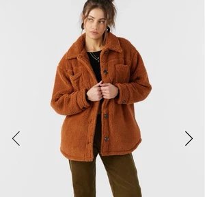 Neu mit Etikett O'Neill HEATH HOCHFLORIGE OVERSIZED FLEECEJACKE Sierra Medium - Bild 1 von 9
