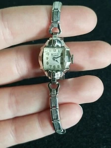 Vintage Benrus 21 Jewels Swiss Mechanical BMA-40 Womens Watch Stainless USA Case - Picture 1 of 12