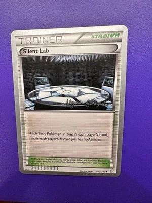 TRAINER STADIUM SILENT LAB 140/160 PRIMAL CLASH POKEMON WORLD CHAMPIONSHIPS 2015 - Image 1 of 4