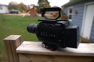 Blackmagic Ursa Mini 4.6K Ready-to-Shoot 512GB Cfast 99Wh V-Mount Battery - Image 1 of 4