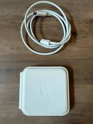 Almohadilla Cargador Duo Magsafe Original Apple A2458 con Cable Apple USB-C a Lightning Foto 1 de 3