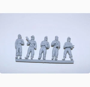 1/72 World War II German Artillery Resin Soldiers 5pcs - Picture 1 of 2