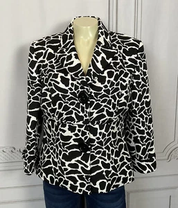 Liz Claiborne Suits Black & White Animal Print Coat Quilted Feel Blazer Size 10 - Picture 1 of 5