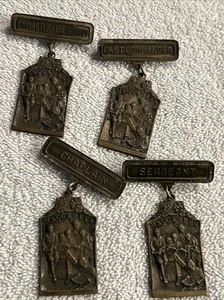 4 Vintage Maccabees Medal / Charm w/ Parents Children Gathered Together Reading - Picture 1 of 10