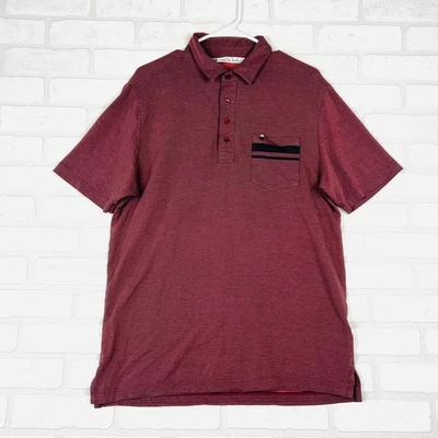 Camisa Polo Travis Mathew Para Hombres Rojo Vino Rayas Bolsillo Golf Informal Talla Mediana Foto 1 de 4