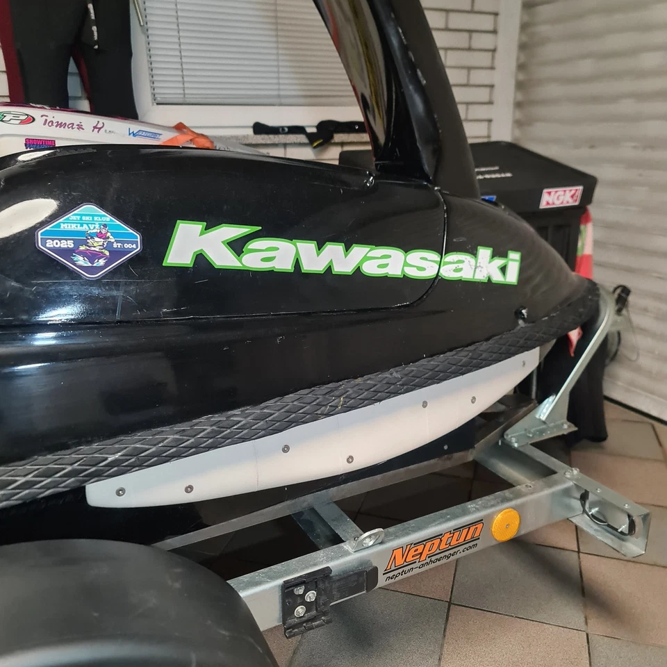 Patrocinadores - Kawasaki 750SX Foto 1 de 4