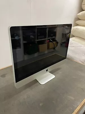 Apple imac 27 2009  3.06 Ghz intel core 2 duo hd 120gb ssd ram 4 gb macos sierra - Immagine 1 di 4