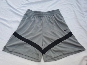 Nike Dri-Fit Basketball Shorts New Boys Size Medium Loose Fit Gray Black Pockets - Picture 1 of 9