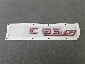 Original Mercedes C63S Schriftzug Rot Silber Logo Embleme Heckklappe neu - Bild 1 von 3