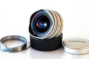 Voigtlander Super Wide-Heliar 15mm F/4.5 Aspherical Lens (Leica L39 Mount).
