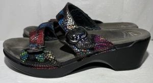 Dansko Sophie Damen-Pantoletten Regenbogen Schlangenhautmuster 40 US 10 Leder - Bild 1 von 7