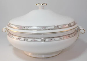 Servizio da portata rotondo con coperchio Wedgwood Colchester 8 1/2" c1990 lotto B ottimo - Foto 1 di 8