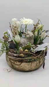 Ostergesteck Frühlingsgesteck Blumenarrangement Krokusse Hase Eier Gerbera we... - Bild 1 von 5