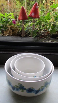 Keramik Schalen Set - 3 Schüsseln unbenutzt - große Schüssel ca. 15 cm Durchmess - Bild 1 von 4