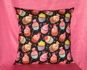 Handgefertigter Kissenbezug - 14 Zoll - dekorative Cupcakes - mehrfarbig - Bild 1 von 2