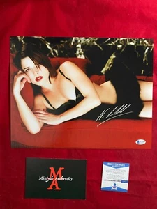 NEVE CAMPBELL AUTOGRAPHED SIGNED 11x14 PHOTO! SCREAM! BECKETT COA! SIDNEY! - Picture 1 of 8