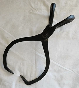 Antique Cast Iron Ice Block Tongs / Log Lifting Hook - 14” Vintage Rustic Tool - Picture 1 of 3