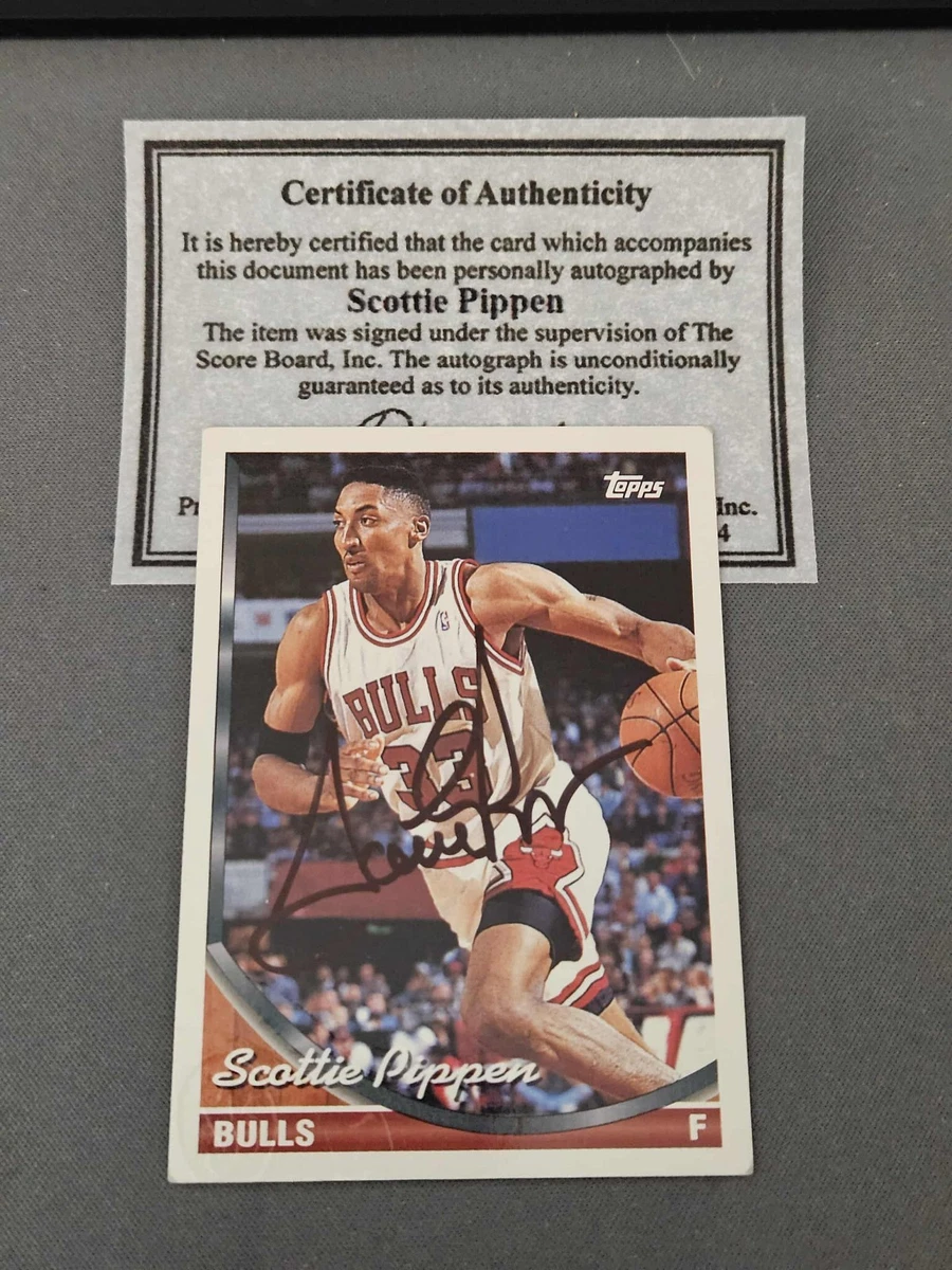Topps Scottie Pippen Basketball Autographed Sports Trading Cards