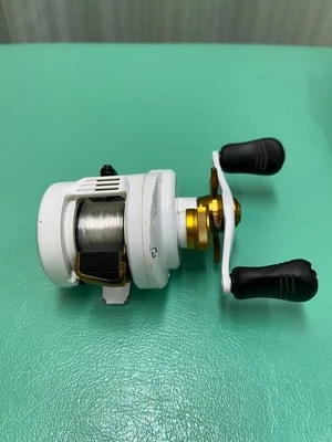 Shimano 20 Calcutta Conquest DC 100 Baitcast Reel Right With box from Japan - Image 1 of 4