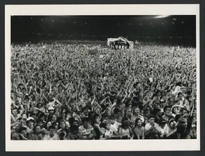 1985 Live Aid, "The Most Famous Concert of the Era" Sweeping Art Photo - Picture 1 of 2