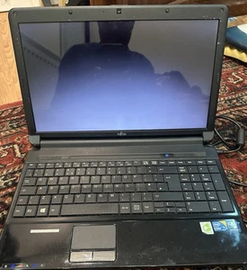 fujitsu lifebook ah530 Laptop i3 2.53ghz - Picture 1 of 15