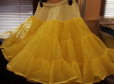 Falda Enagua De Colección Amarilla Crinolina Cuadrada Baile Rockabilly Punk 20" Barrido Foto 1 de 3